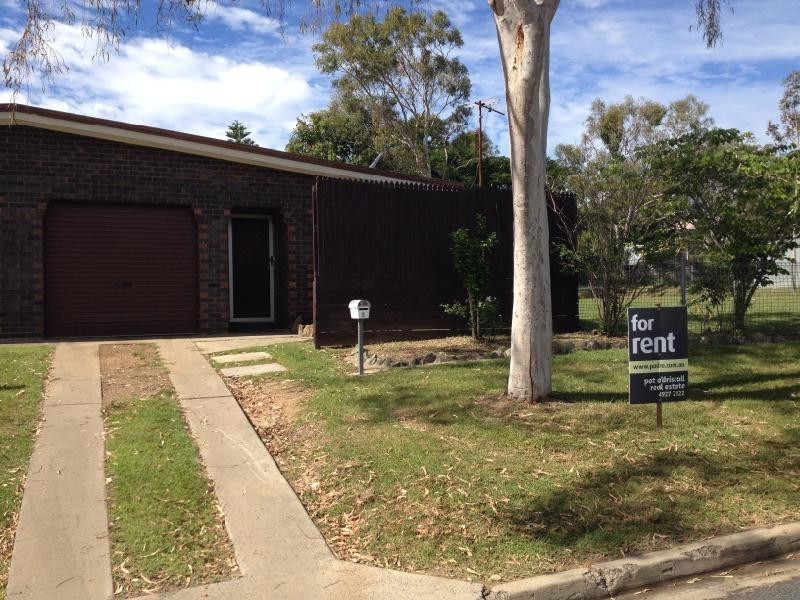 2/1 Reservoir Street, Gracemere QLD 4702
